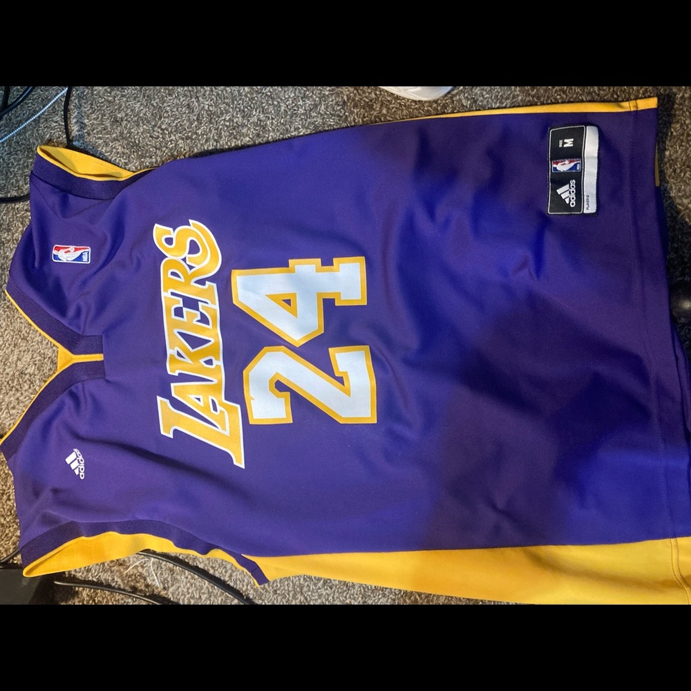 Kobe Bryant Adidas Mens Size Medium Lakers #24